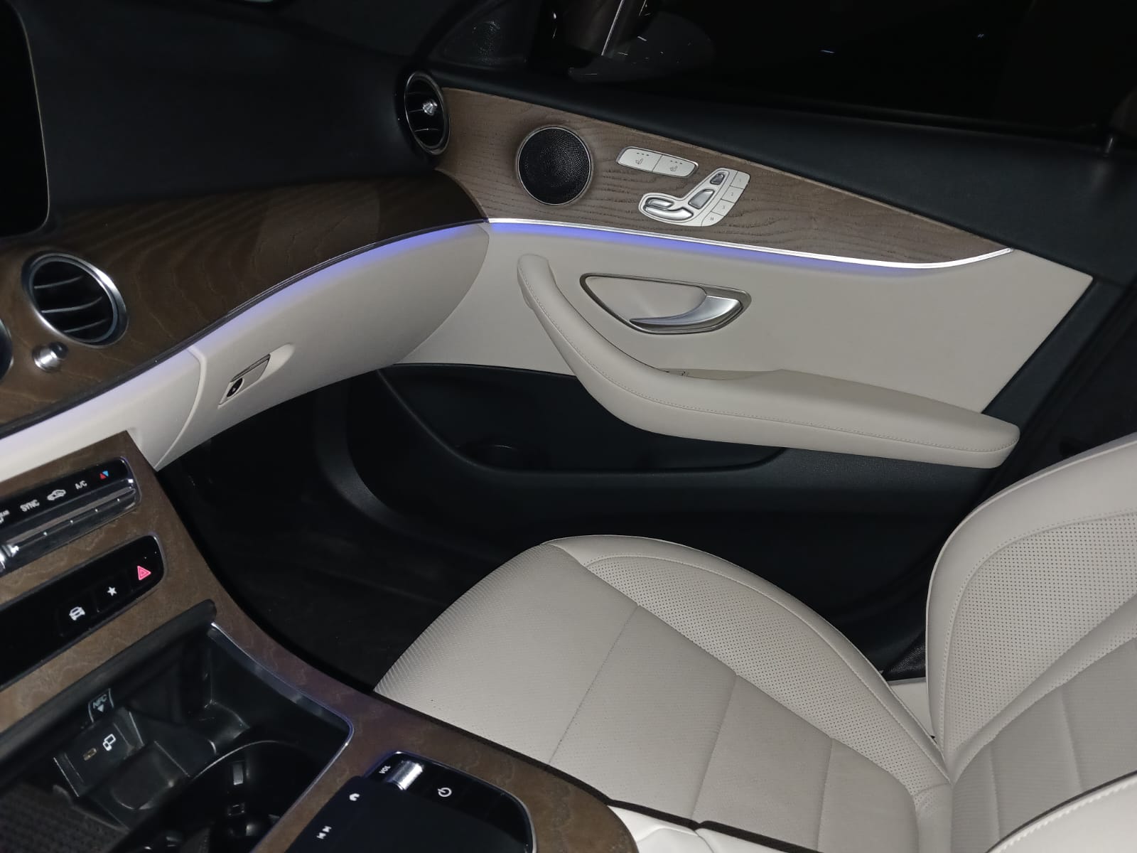 مرسيدس - E250 - Image 24