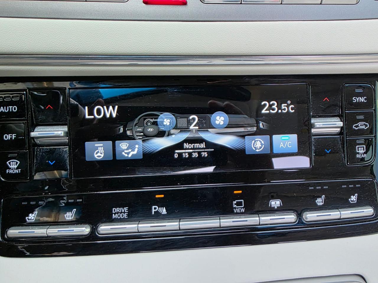 هيونداي - أزيرا - Image 22