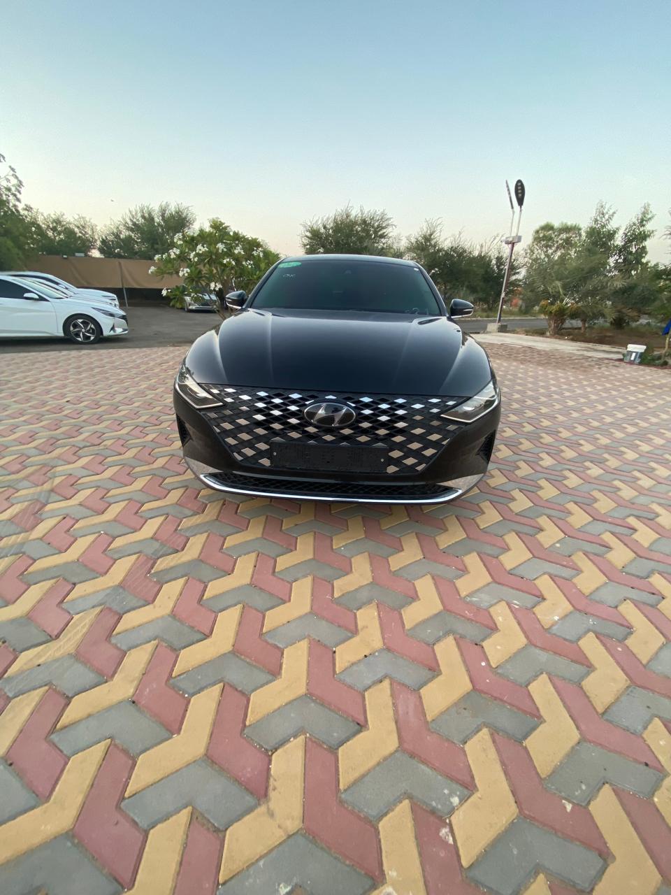 هيونداي - أزيرا - Image 2