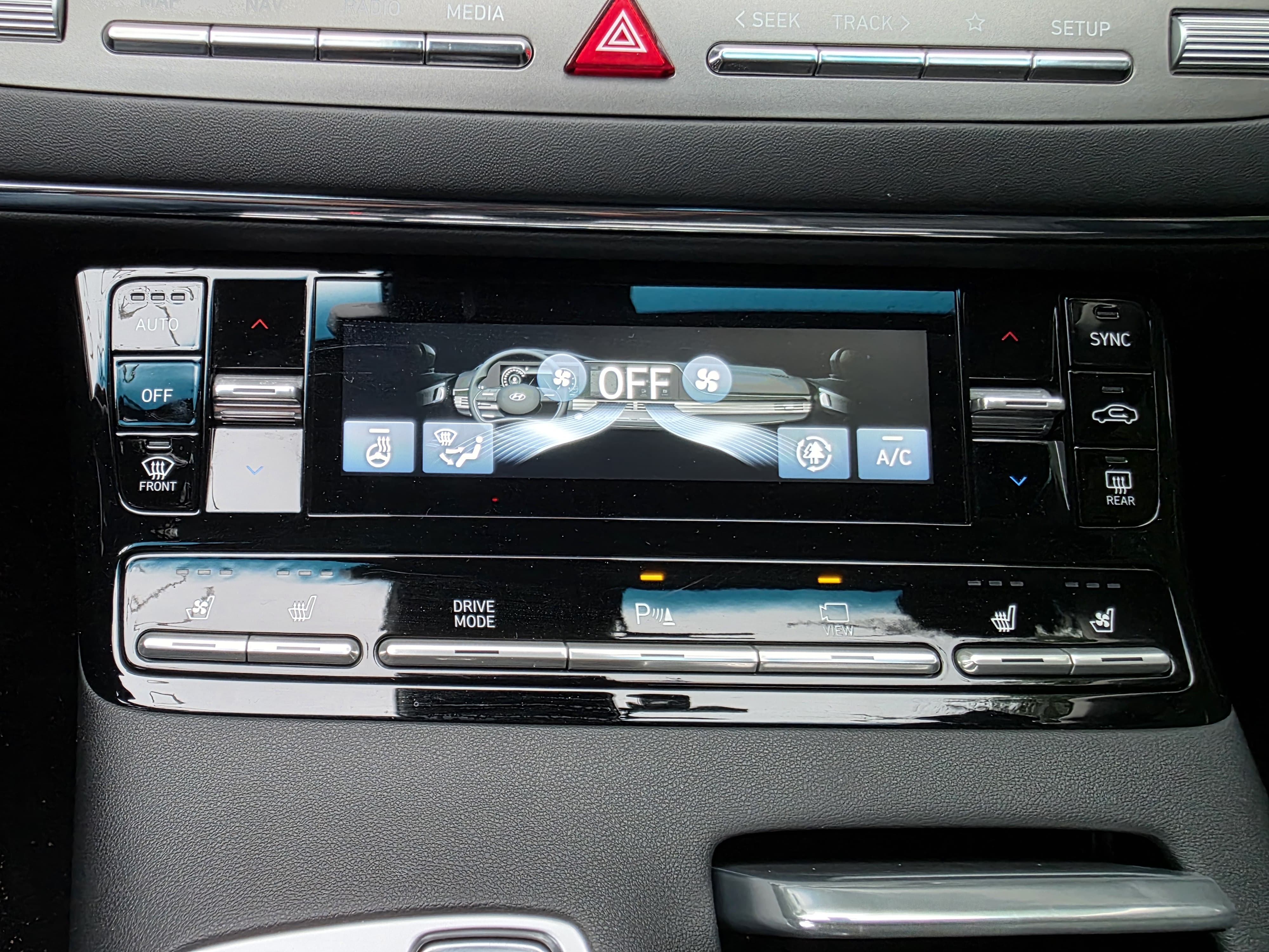 هيونداي - أزيرا - Image 25