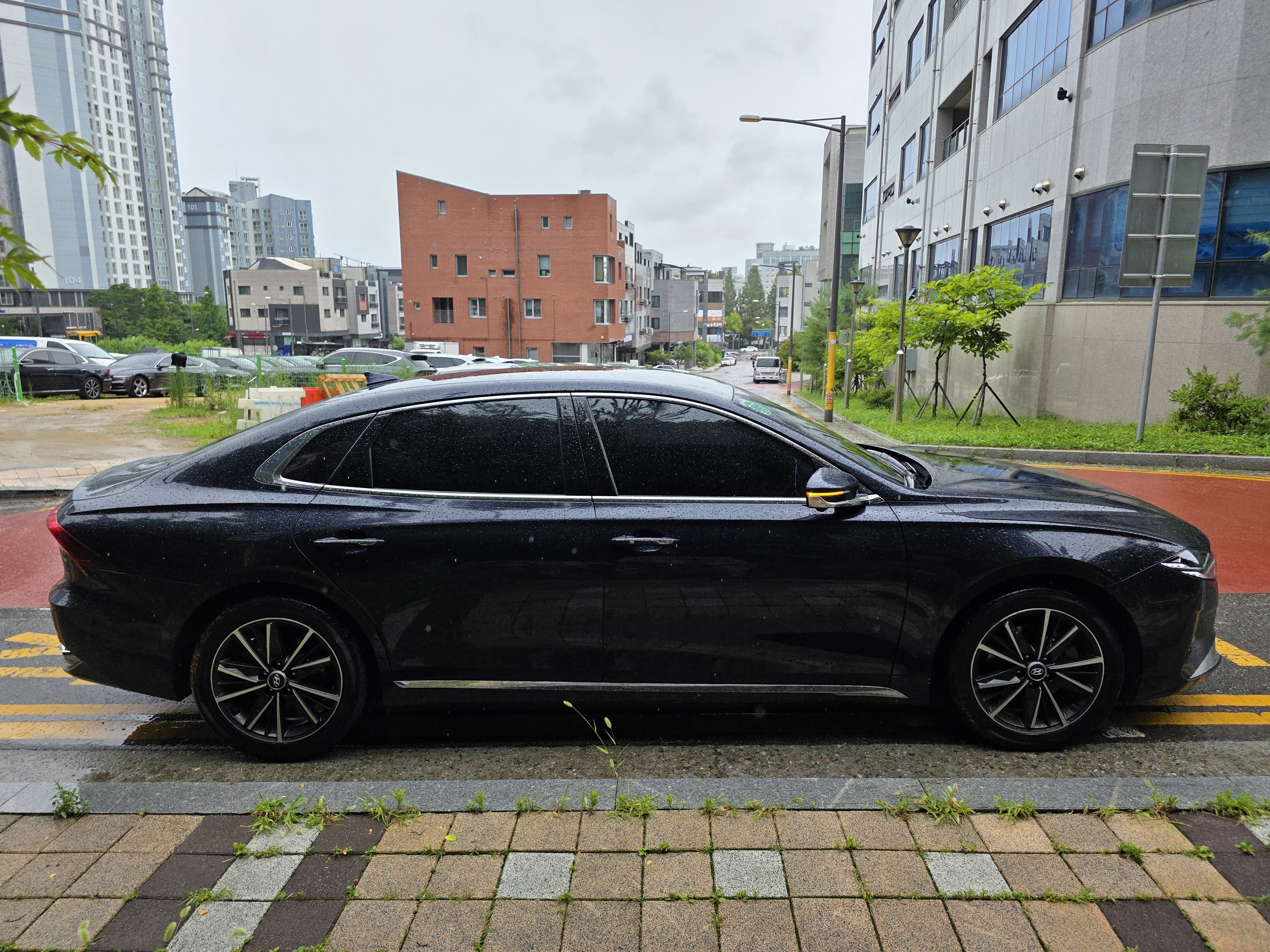 هيونداي - أزيرا - Image 36