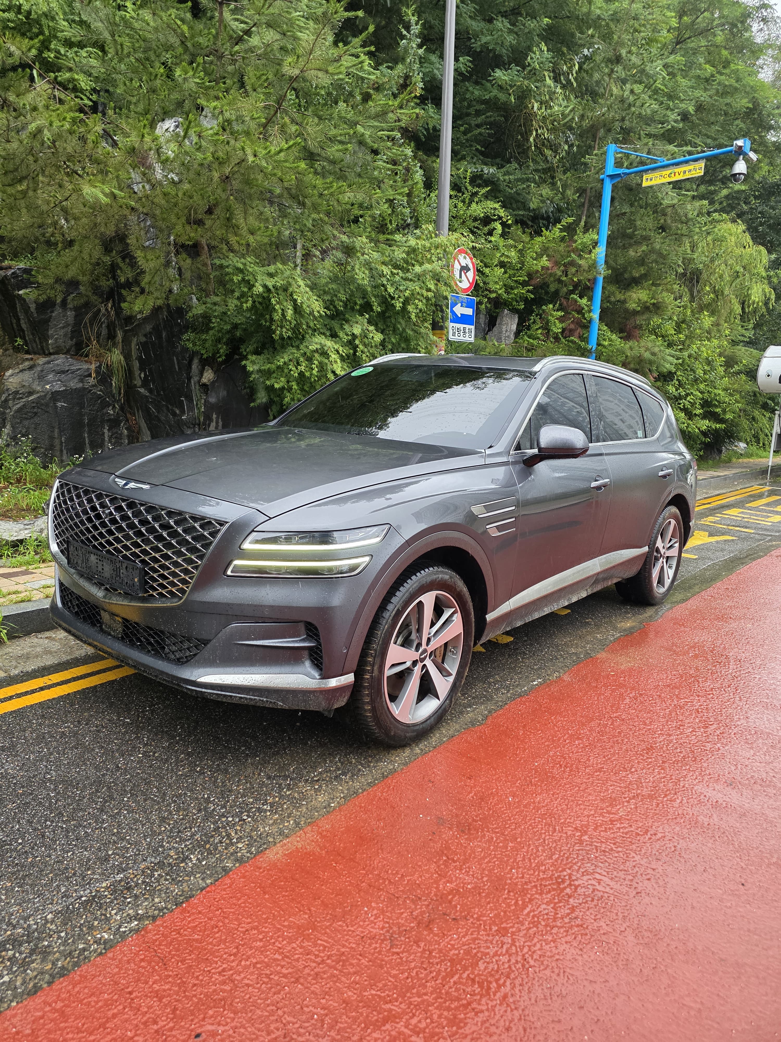 جينسس - GV80 - Image 1