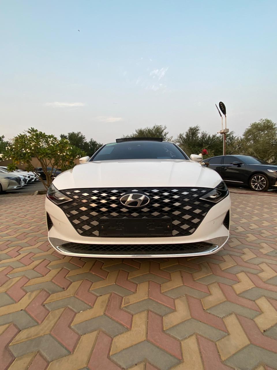 هيونداي - أزيرا - Image 3