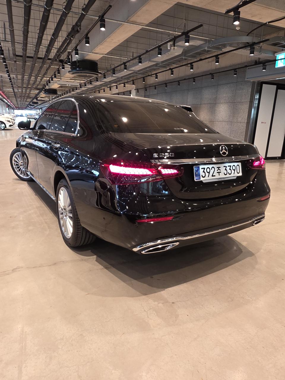 مرسيدس - E-CLASS E250 - Image 20