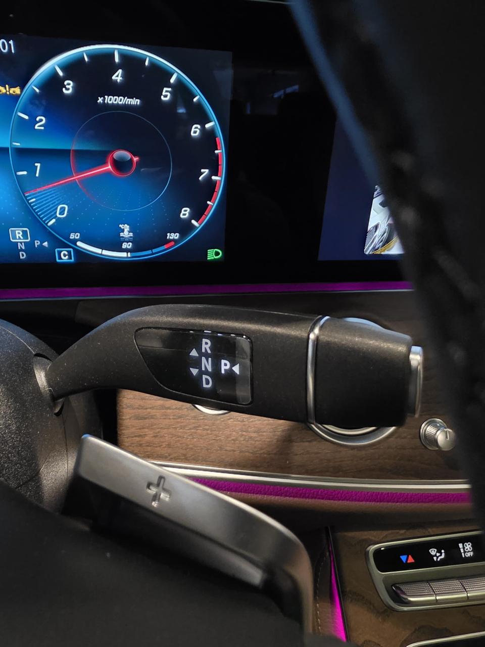 مرسيدس - E-CLASS E250 - Image 35