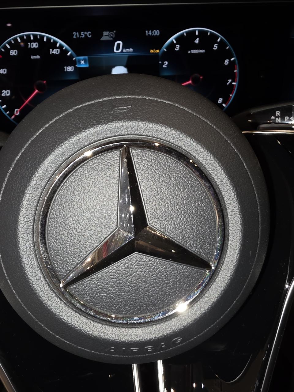 مرسيدس - E-CLASS E250 - Image 39