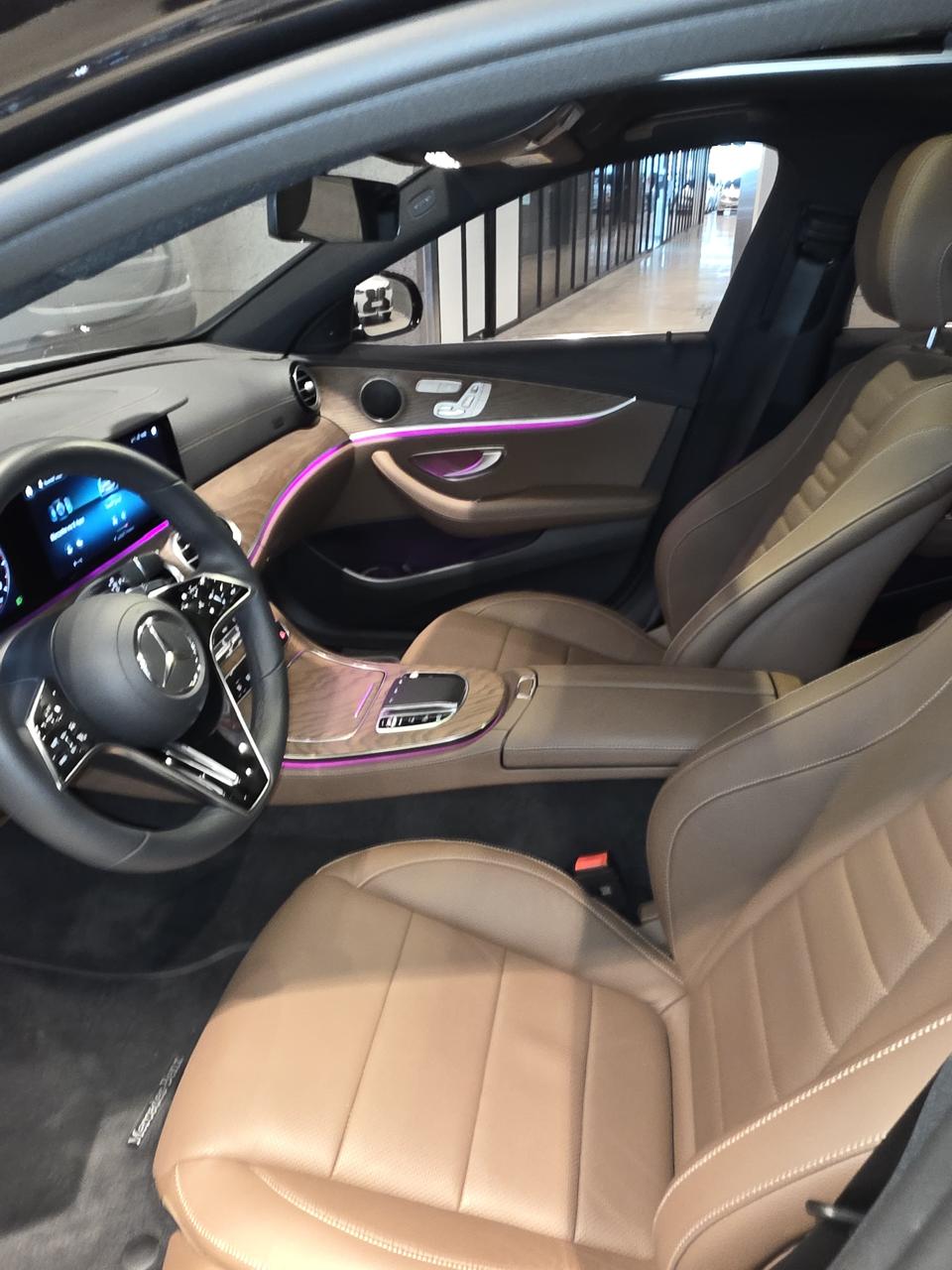 مرسيدس - E-CLASS E250 - Image 48