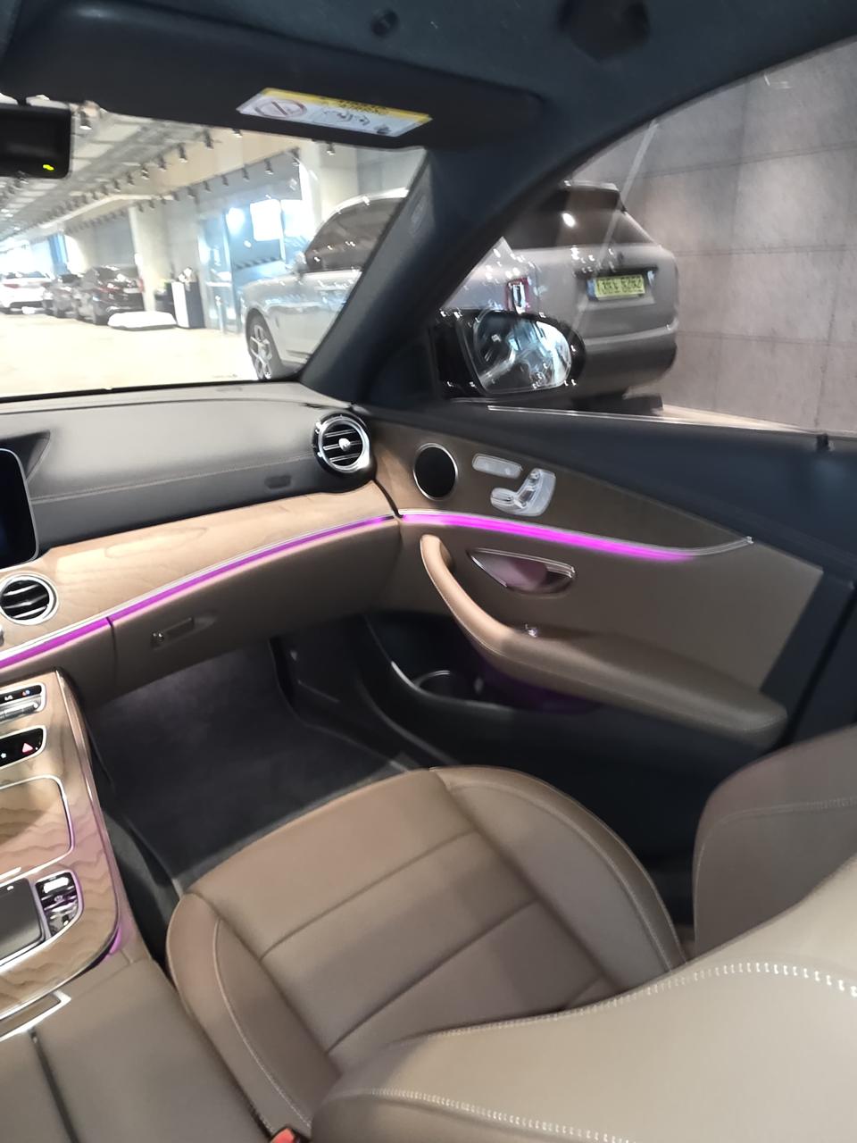 مرسيدس - E-CLASS E250 - Image 51