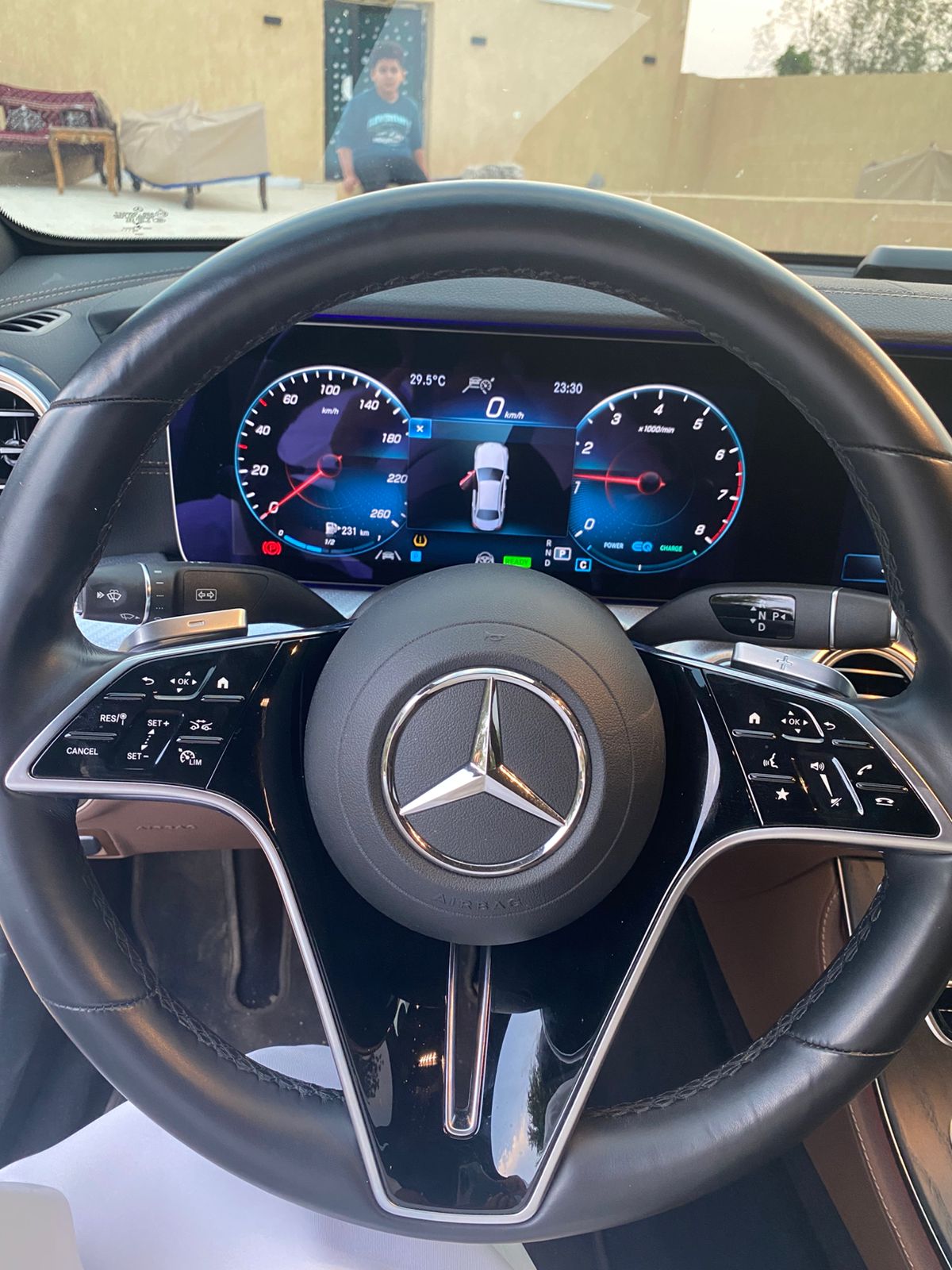 مرسيدس - E-CLASS E350 - Image 19